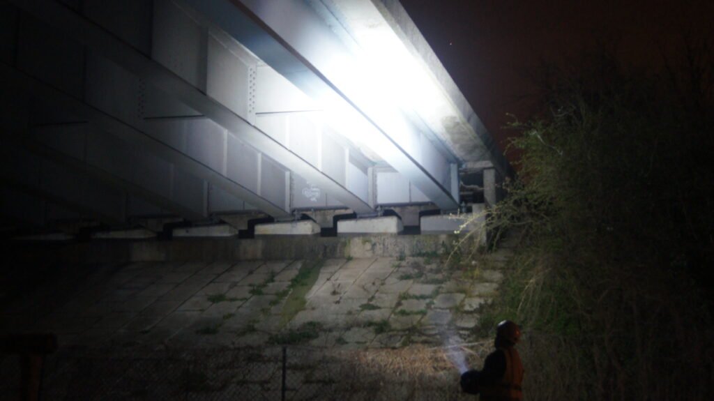 SL2000Li Lighting up Bridge For Inspection Work